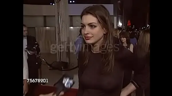XXX Anne Hathaway in her infamous see-through top meleg cső