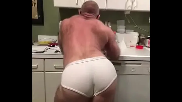 XXX Males showing the muscular ass teplá trubica