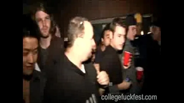 XXX Tristan Kingsley At College Party θερμός σωλήνας