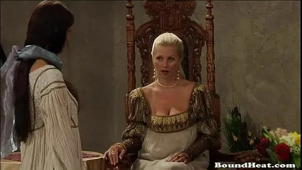 XXX Big Titted Countess Ruling Over Her Slaves varmt rør