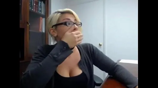 XXX secretary caught masturbating - full video at girlswithcam666.tk หลอดอุ่น