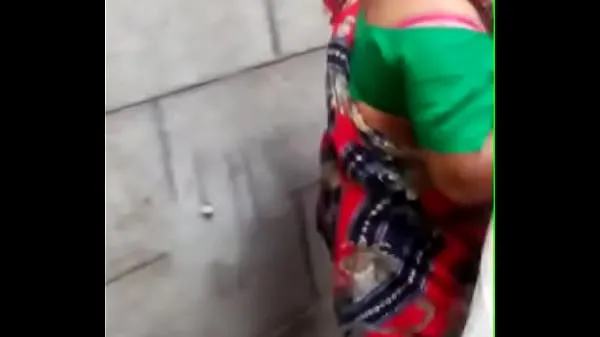 XXX An Indian woman and man fucks in the street warm Tube