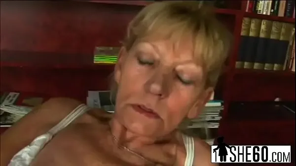 XXX Dirty blonde grandma gets fucked before sucking off y. guy's dick teplá trubica