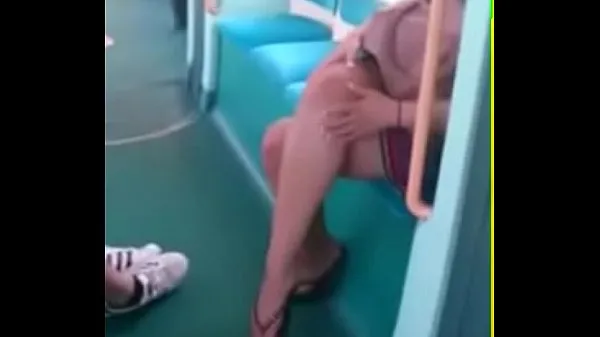 XXX Candid Feet in Flip Flops Legs Face on Train Free Porn b8 teplá trubica