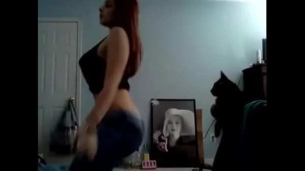XXX Millie Acera Twerking my ass while playing with my pussy θερμός σωλήνας