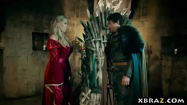 XXX Game of thrones parody where the queen gets gangbanged ống ấm áp