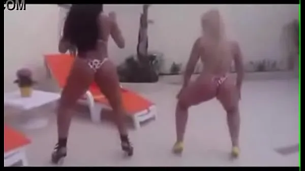 XXX Hot babes dancing ForróFunk teplá trubica