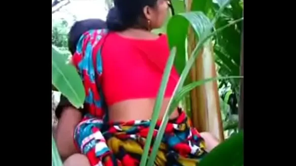 XXX Indian Farm Wife Fucked In The Jungle ống ấm áp
