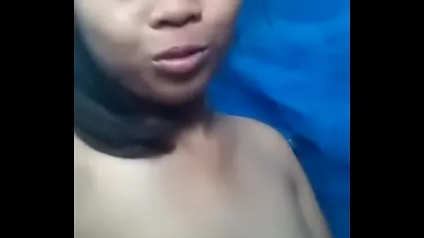 XXX Filipino girlfriend show everything to boyfriend Tube chaud