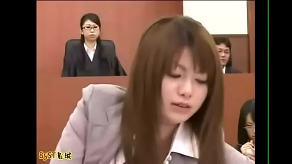 XXX Invisible man in asian courtroom - Title Please Tabung hangat