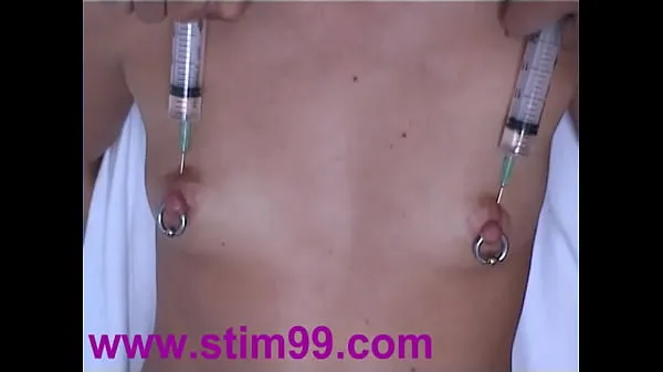 XXX Injection Saline in Breast Nipples Pumping Tits & Vibrator varmt rør