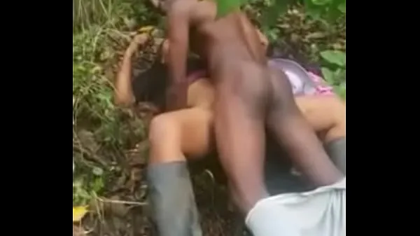 XXX Local fuck in the bush after work Tabung hangat