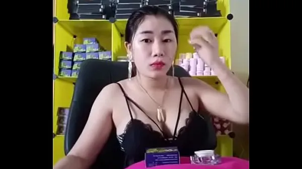 XXX Khmer Girl (Srey Ta) Live to show nude الأنبوب الدافئ