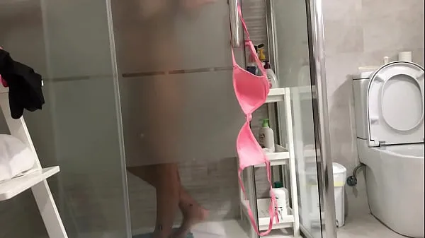 XXX sister in law spied in the shower meleg cső