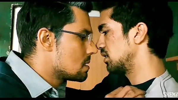 XXX Bollywood actor Randeep Hooda Hot Gay Kiss sıcak Tüp