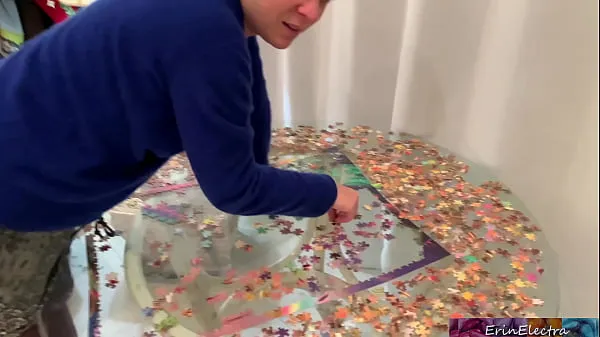 XXX Stepmom is focused on her puzzle but her tits are showing and her stepson fucks her گرم ٹیوب