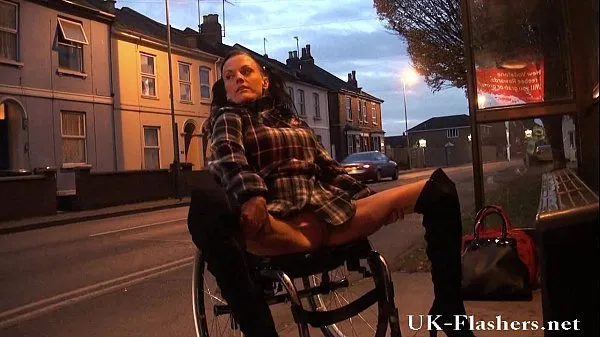 XXX Leah Caprice flashing pussy in public from her wheelchair with handicapped engli warme buis