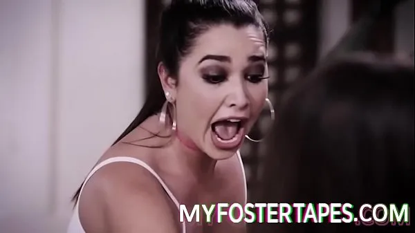 XXX Foster candidate Karlee Grey is excited to join her new family, but her new Foster Alison Rey, is not happy that her stepparents will be welcoming a new teenager into the house گرم ٹیوب