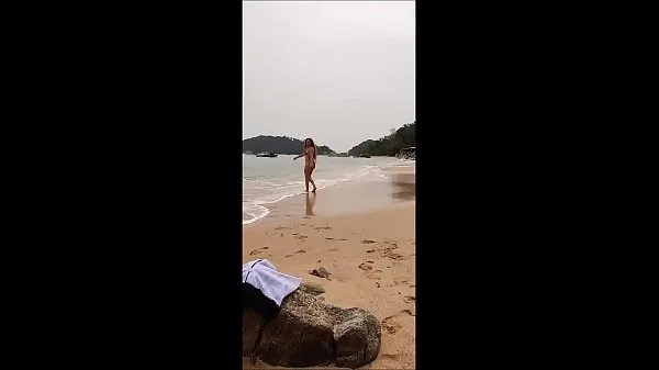 XXX good on Brazil's beach - broadcasting straight to our social networks ống ấm áp