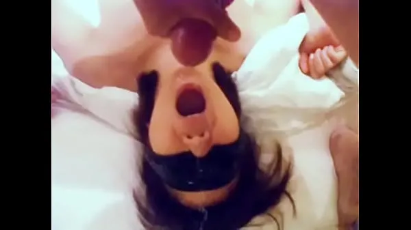 XXX Japanese amateur mouth ejaculation teplá trubica