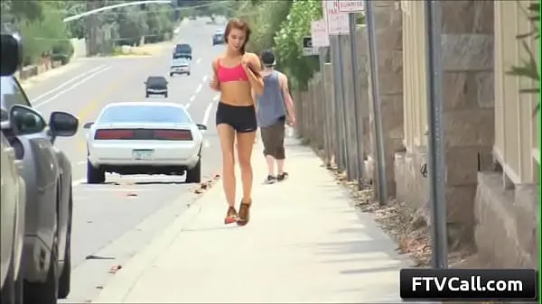 XXX Young cutie brunette amateur Anyah goes for a run and gets naughty and rub her juicy pussy in public varmt rør