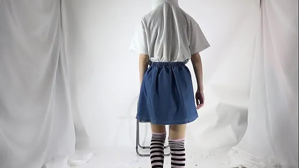 XXX Girl's skirt wearing a Noh mask teplá trubice