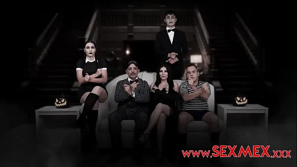 XXX Addams Family as you never seen it Tabung hangat