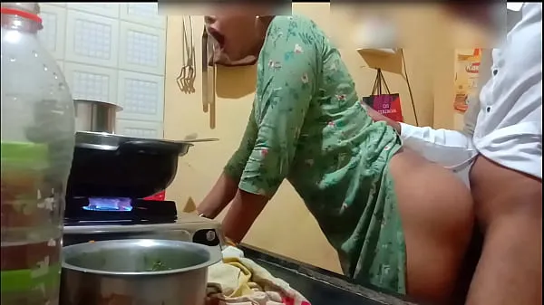 XXX Indian sexy wife got fucked while cooking varmt rør