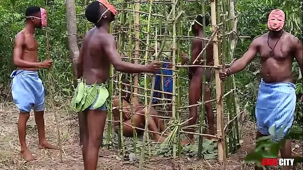 XXX Somewhere in west Africa, on our annual festival, the king fucks the most beautiful maiden in the cage while his Queen and the guards are watching หลอดอุ่น