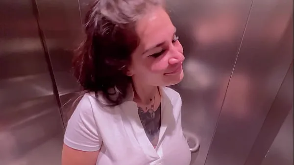 XXX Beautiful girl Instagram blogger sucks in the elevator of the store and gets a facial หลอดอุ่น