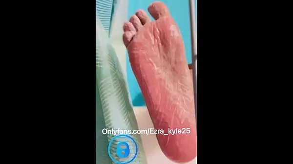 XXX Fall in love with my creamy feet fetish fantasy more for fans only Ezra Kyle25 for longer hotter content sıcak Tüp