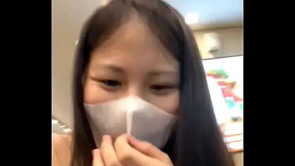 XXX Vietnamese girls call selfie videos with boyfriends in Vincom mall warme buis