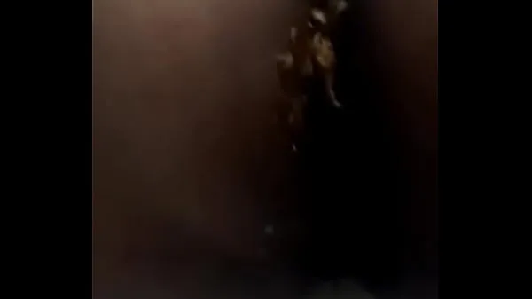 XXX Girl in the bathroom after anal varmt rør