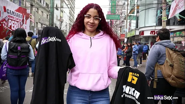 XXX Redheaded polo shirt saleswoman caught on the streets of Gamarra-Lima, ends up being impregnated by old stranger Tiub hangat