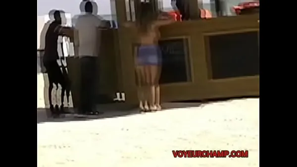 XXX Exhibitionist Wife 37 & 42 Pt1 - MILF Heather Silk Public Shaved Pussy Flash For Topless Beach Voyeur varmt rør