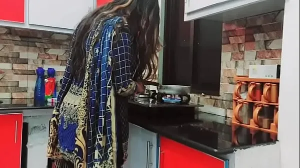 XXX Indian Stepmom Fucked In Kitchen By Husband,s Friend varmt rør
