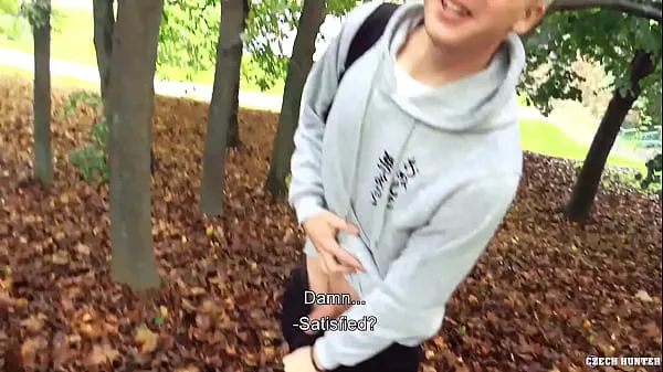 XXX Twink Blonde On His Way Home When He Bumps Into A Guy Who Wants His Dick Fucked And Pay At The Same Time - BigStr warme buis