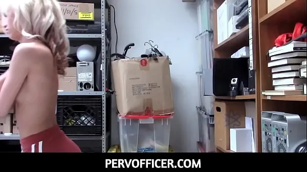 XXX PervOfficer-Young Thief Agrees For fuck With Security Man - Kitty Carrera گرم ٹیوب