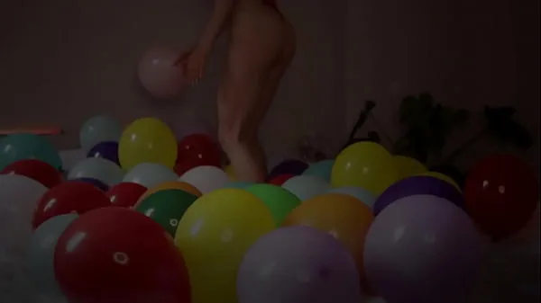 XXX Birthday Balloons. Stuffed & Cum Covered lämmin putki