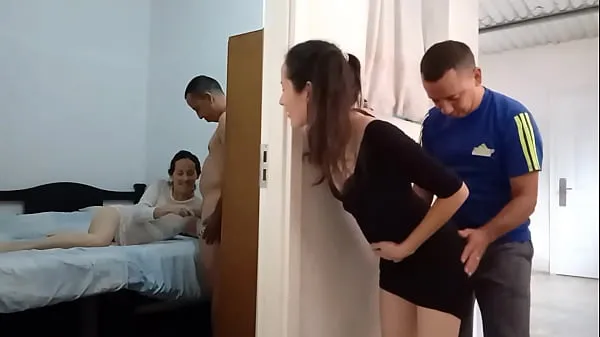 XXX I see the cuckold fucking in my room while his friend fucks my ass teplá trubica