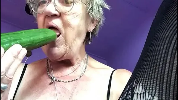 XXX Grandma plays with cucumber warm Tube